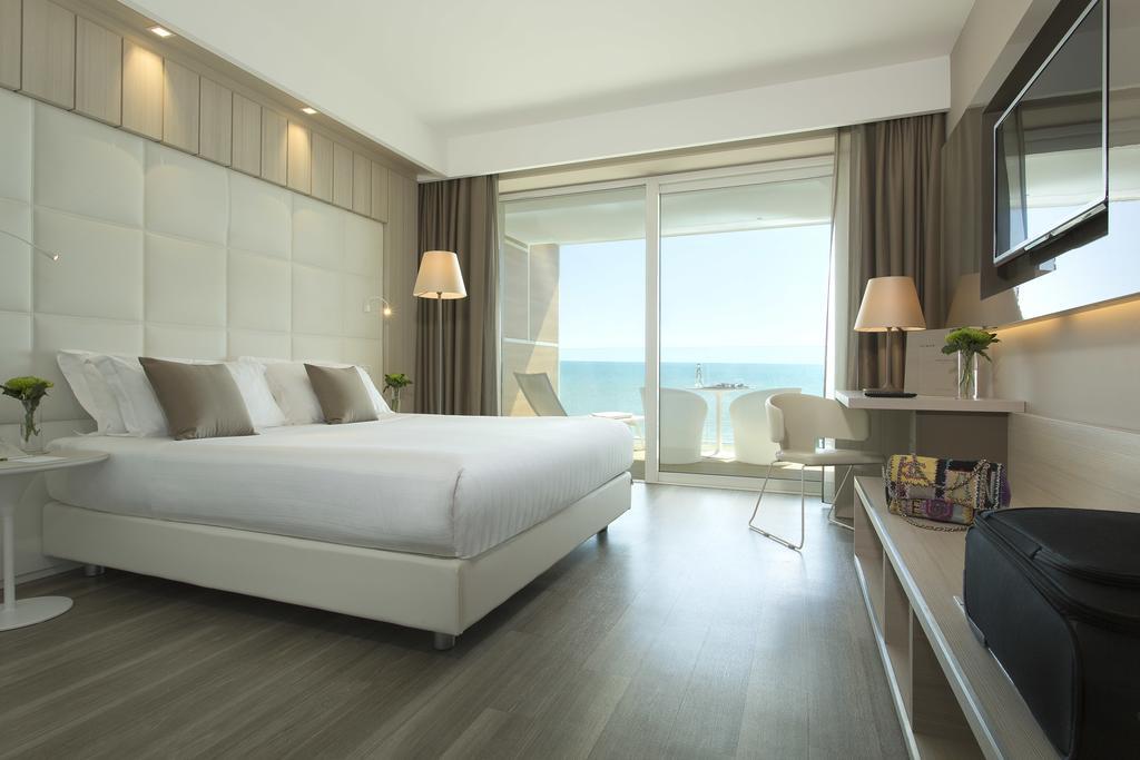 Habitación Triple Deluxe con vistas al mar